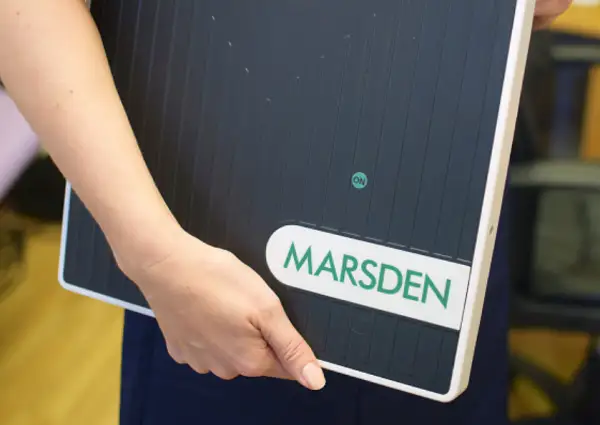 Click Here To Enlarge This Photo Of MARSDEN M-420 DIGITAL PORTABLE MEDICAL SCALE